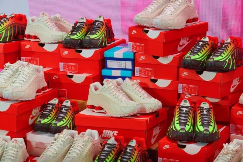 SU19 NSW SHOX NEYMAR R4 PRODUCT WHITE FINAL re native 1600 1 1