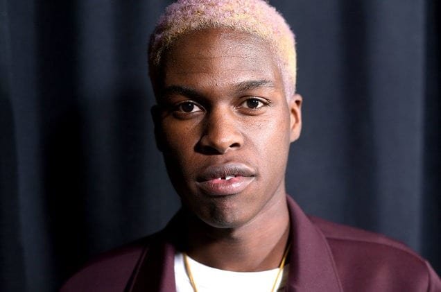 Daniel Caesar poses backstage grammy 2019 billboard 1548 1