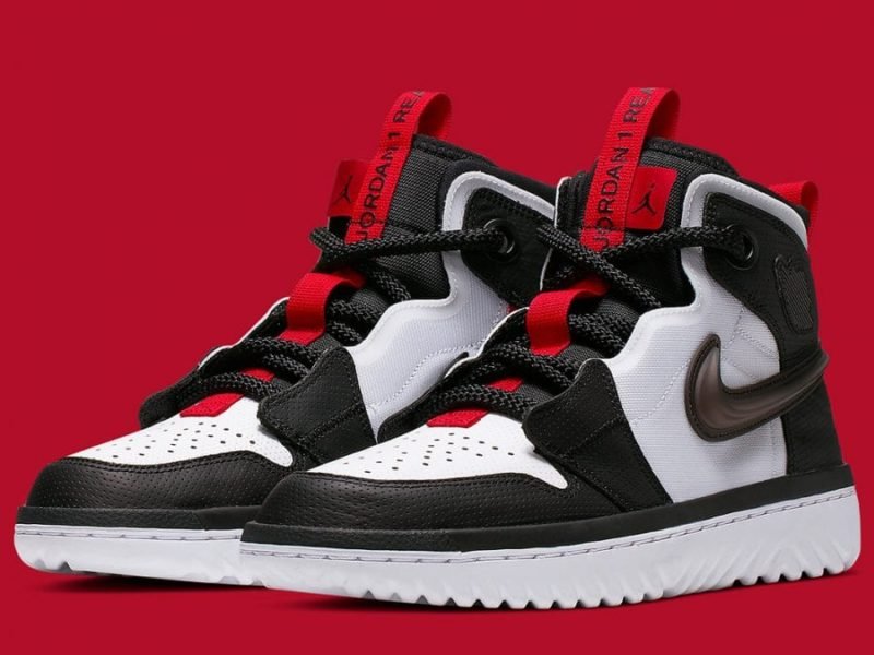 air jordan 1 react white black red ar5321 016 2 900x675 1 1