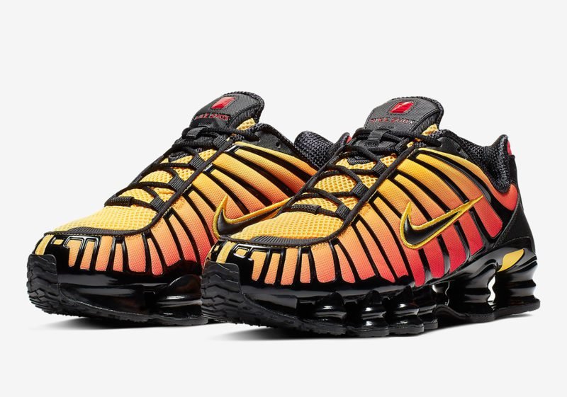 Nike Shox "12 Molas" aparece em versão "Sunrise" com degradê chamativo 1 nike shox tl sunrise av3595 004 2 1