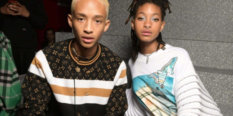 Mandatory Credit: Photo by Swan Gallet/WWD/Shutterstock (10129511bp)
Jaden Smith and Willow Smith in the front row
Louis Vuitton show, Front Row, Fall Winter 2019, Paris Fashion Week, France - 05 Mar 2019
