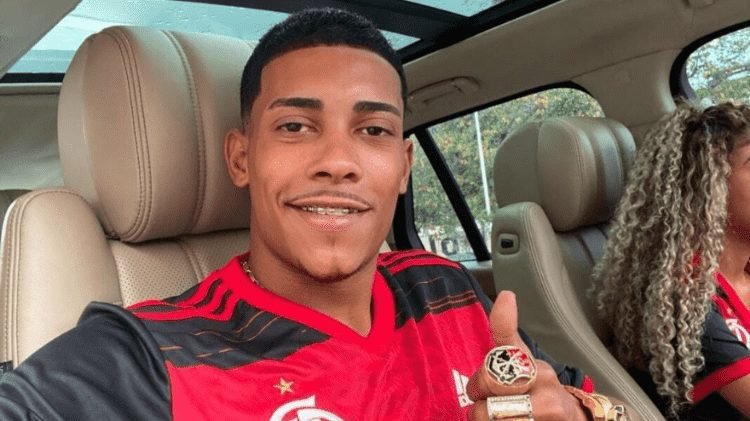 Mc Poze do Rodo libera música "Seleção do Flamengo" em homenagem ao octa campeonato brasileiro do clube 1 mc poze 1