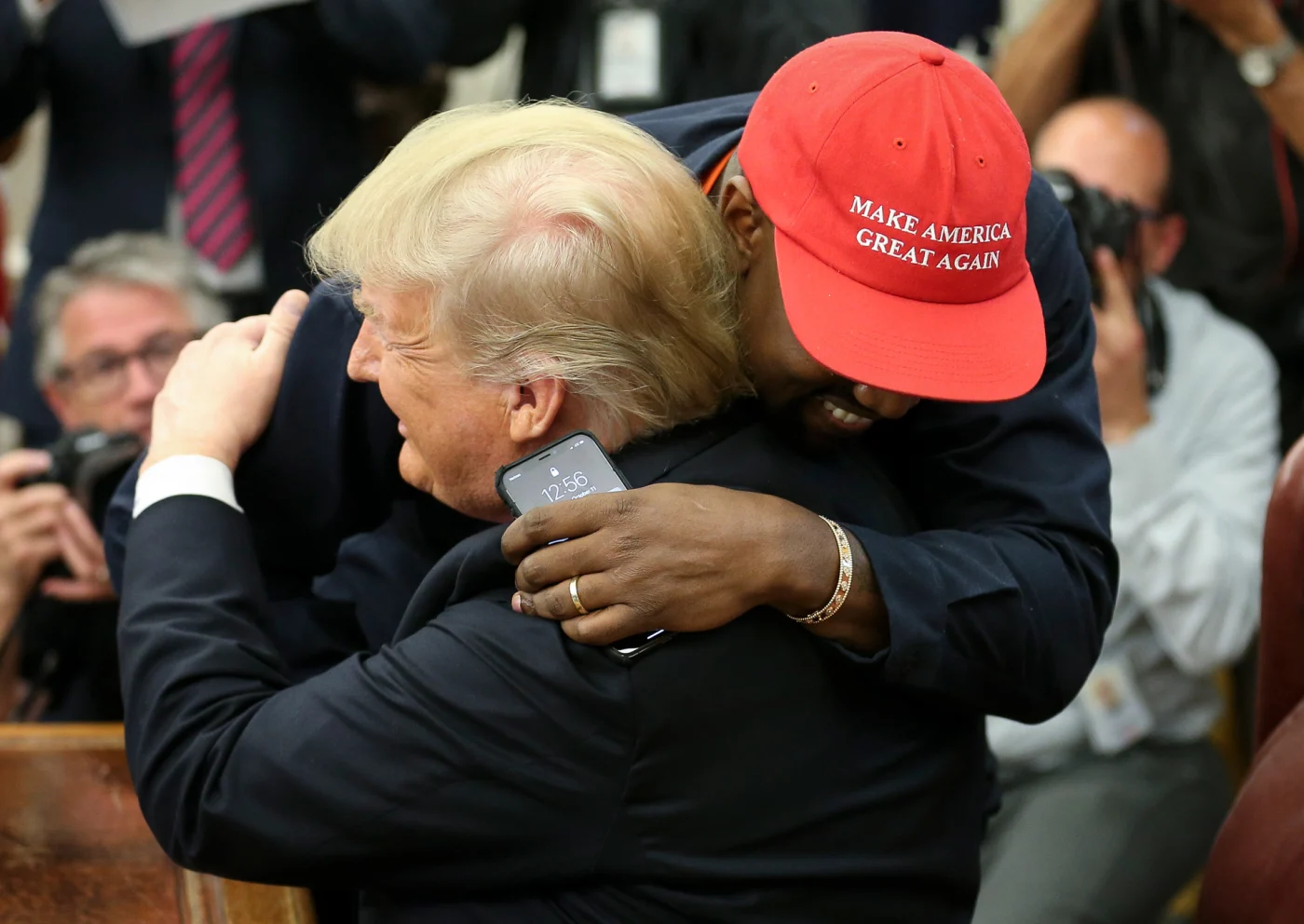 Capa Kanye West e Trump