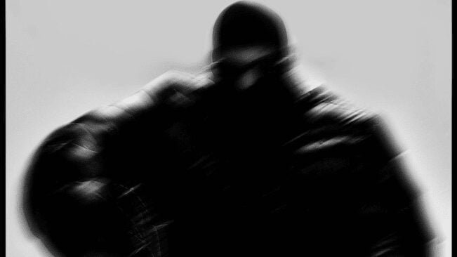 Derek atinge 10 milhões de plays com nova mixtape 'Trap The Fato' em menos de 24hrs 1 capa derek