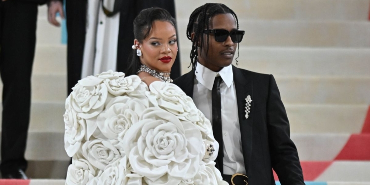 Capa A$AP Rocky e Rihanna