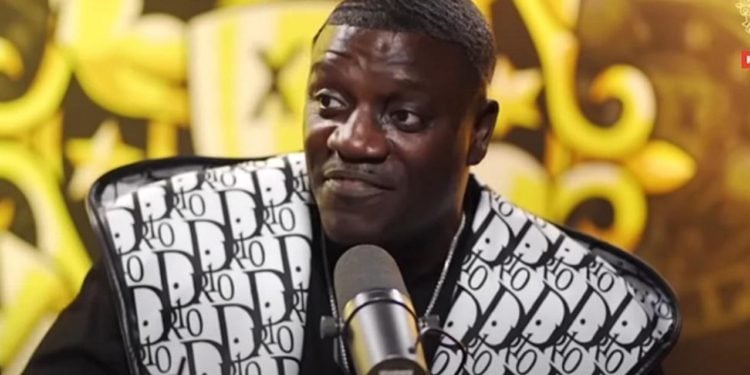 Capa Akon Drio