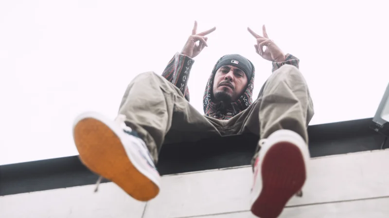 Rapper Febem conquista 2 milhões de streams com seu novo álbum, “Abaixo do Radar”, e comenta sobre o projeto